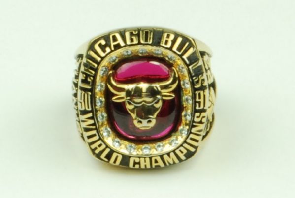 Michael Jordan 1991-92 Chicago Bulls Championship Ring